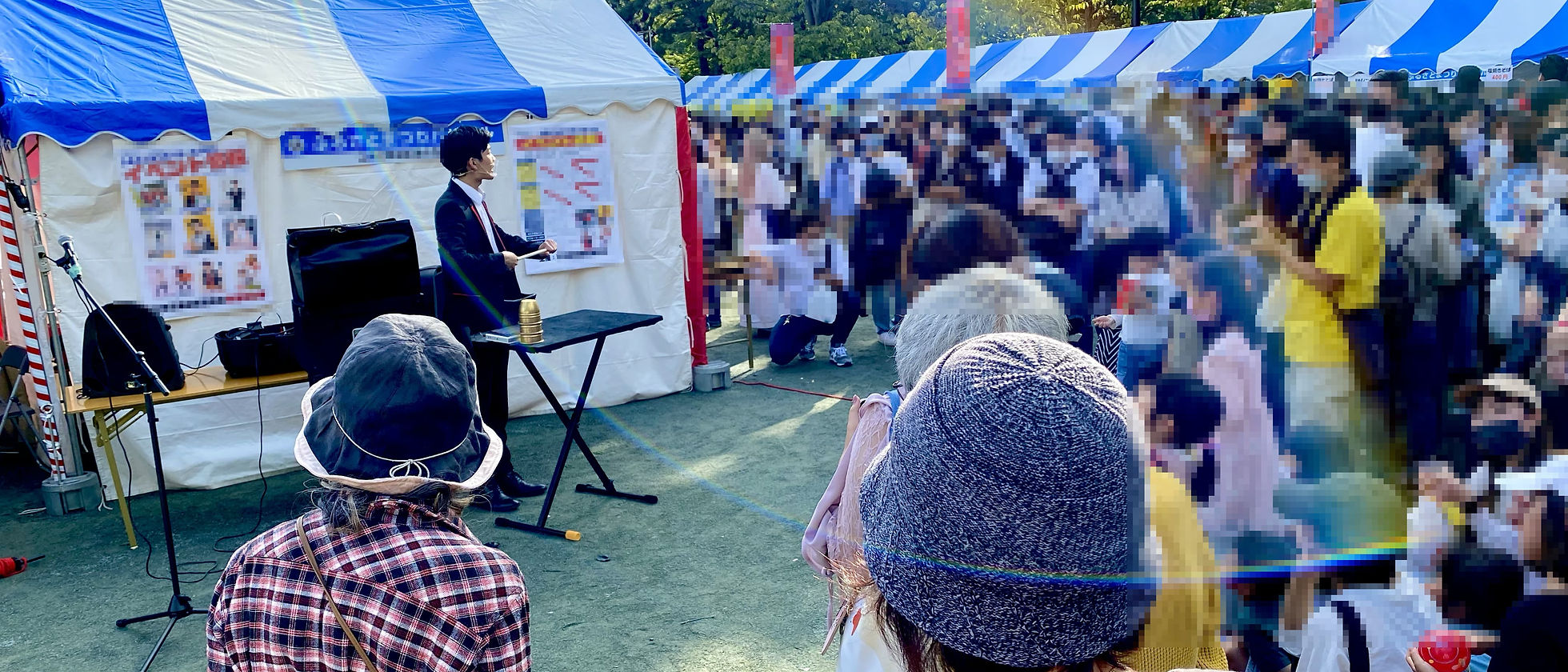 会場を回るグリーティング